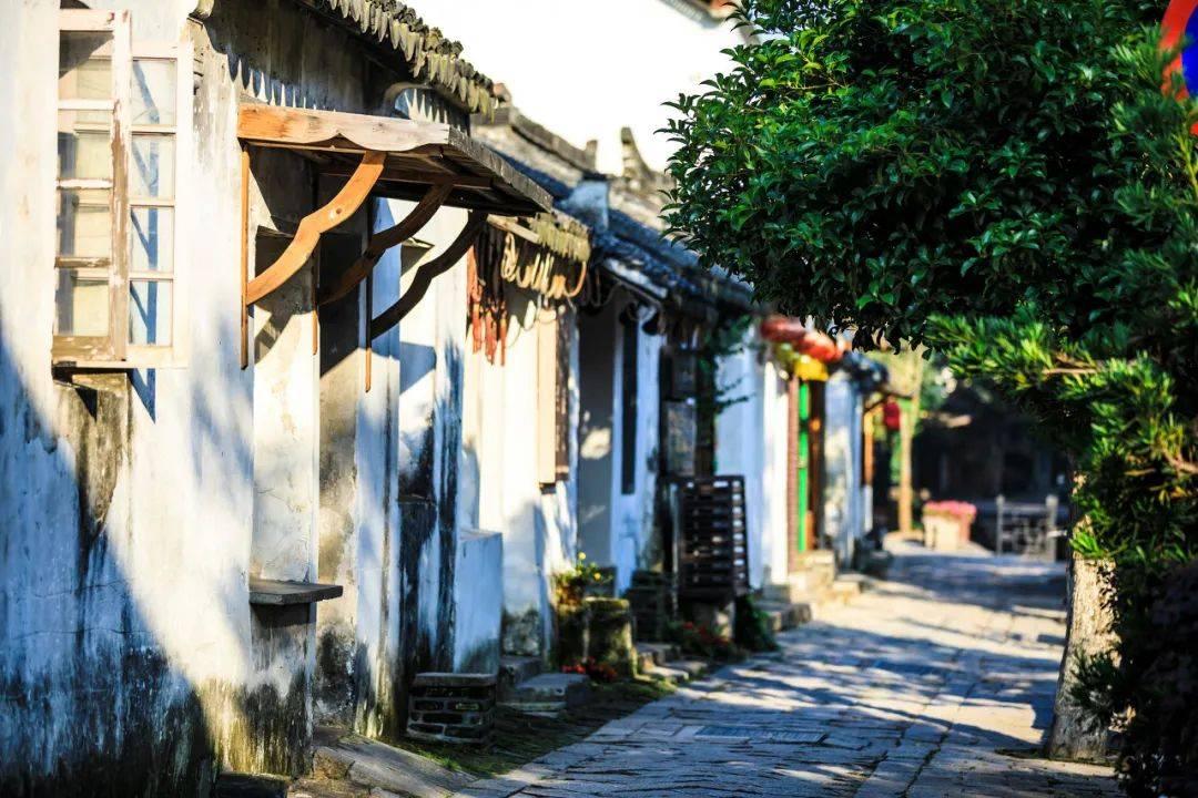 工信部就《乘用车后碰撞安全要求》等四项强制性国家标准公开征求意见